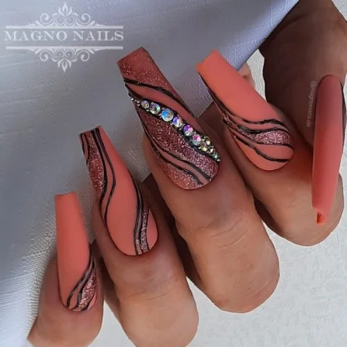 Coral Matt Schwarz Sommernägel Nageldesign Ideen Sommer Nägel Sommer Nagelgel